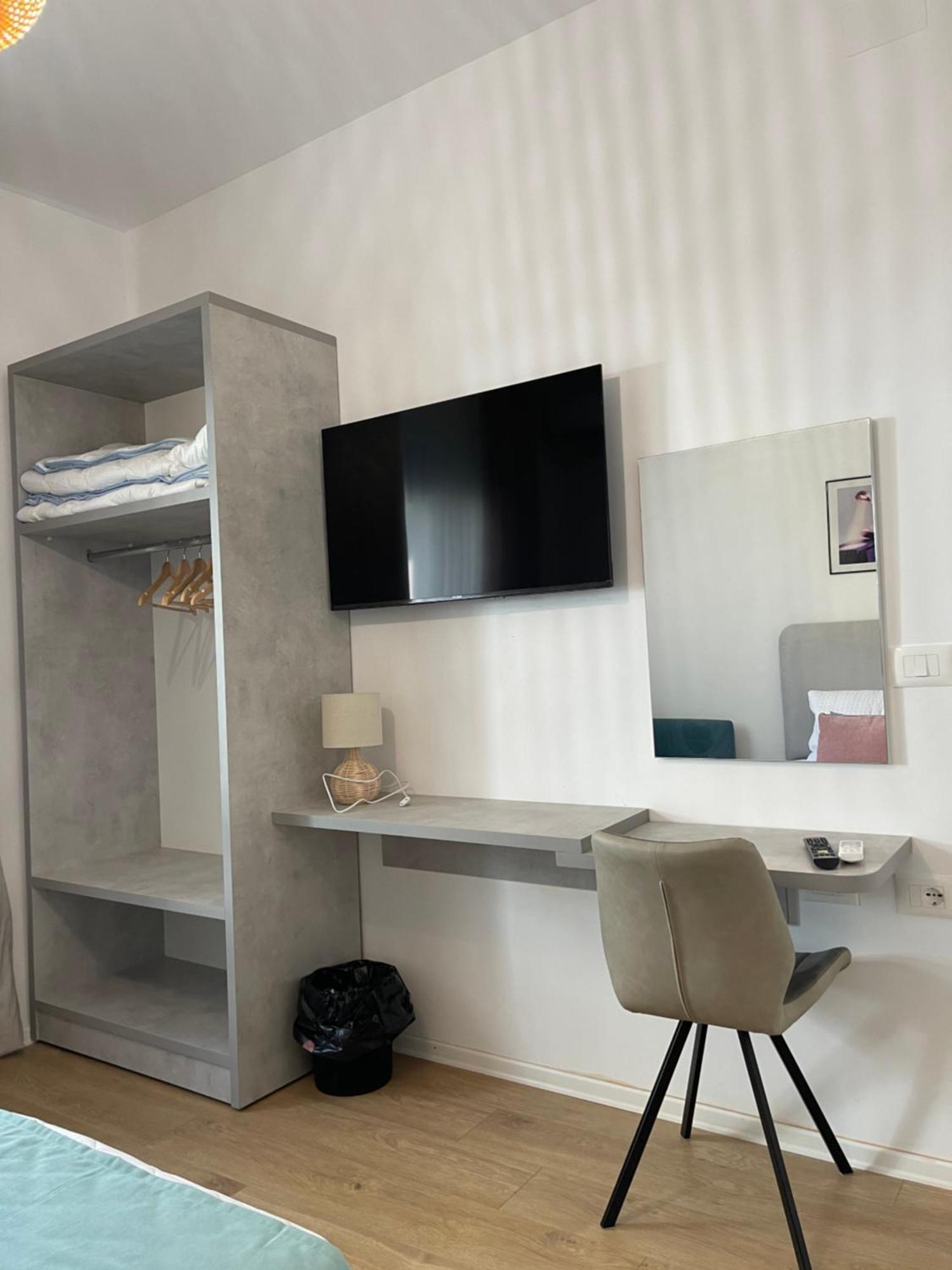Sunny City Center Apartment Lezhe Luaran gambar